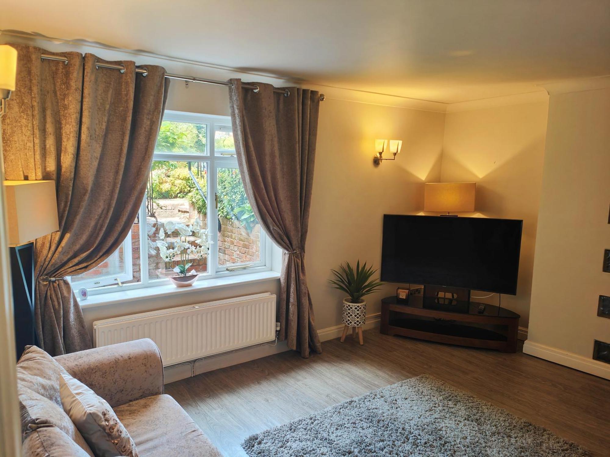 Chester City Apartments - With Free Parking Exterior foto